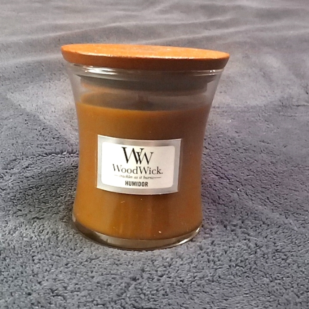 Humidor Woodwick Mini 3oz Candle New